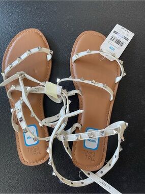BNWT Time and Tru White Studded Strappy Gladiator Sandals